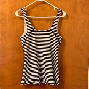 Lululemon Athletica Black and White Fitted Sleeveless Tank Top